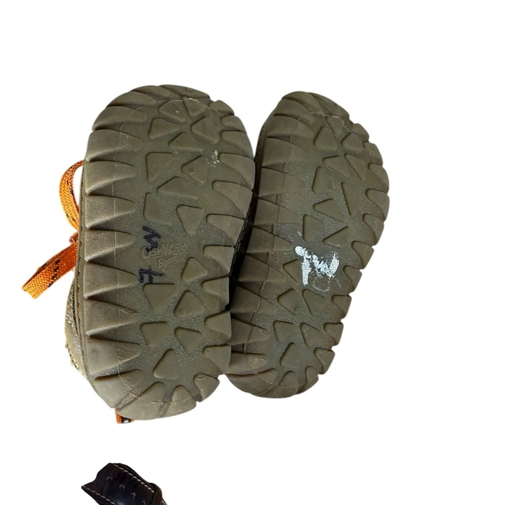OshKosh B'gosh Brown and Orange Kids‎ Boots